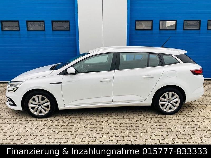 Gebraucht Renault Mégane IV 158 PS (116 kW) 2021 Weiß Kombi