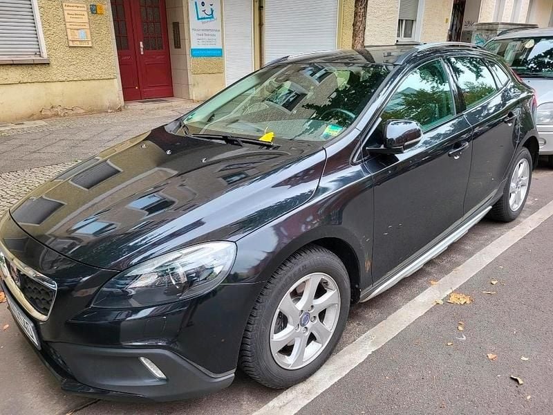 Gebraucht Volvo V40 CC 114 PS (83 kW) 2014 Schwarz Kombi