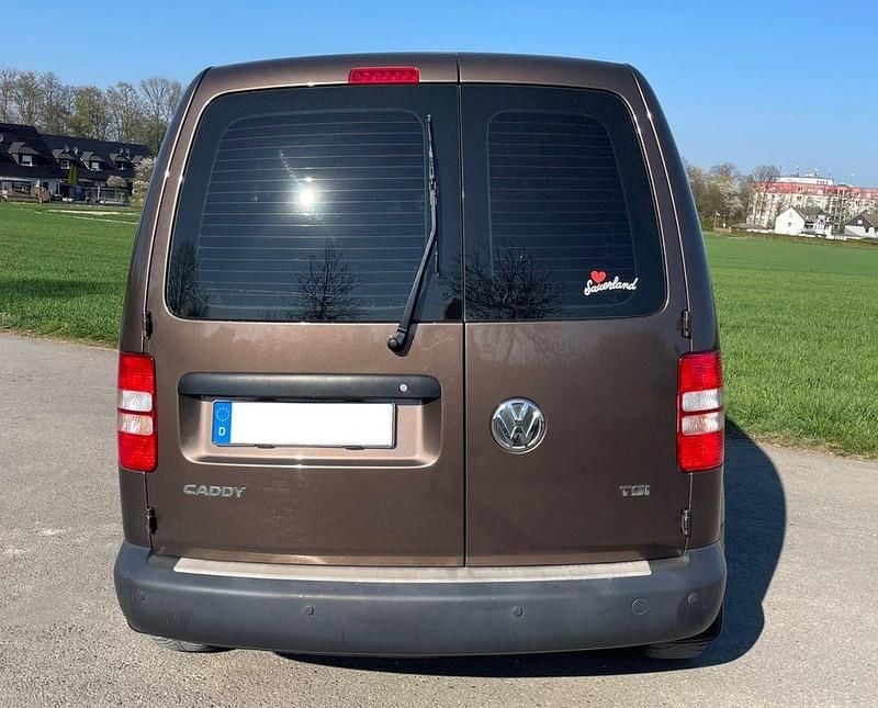 Gebraucht VW Caddy Edition 105 PS (77 kW) 2013 Braun Van / Kleinbus