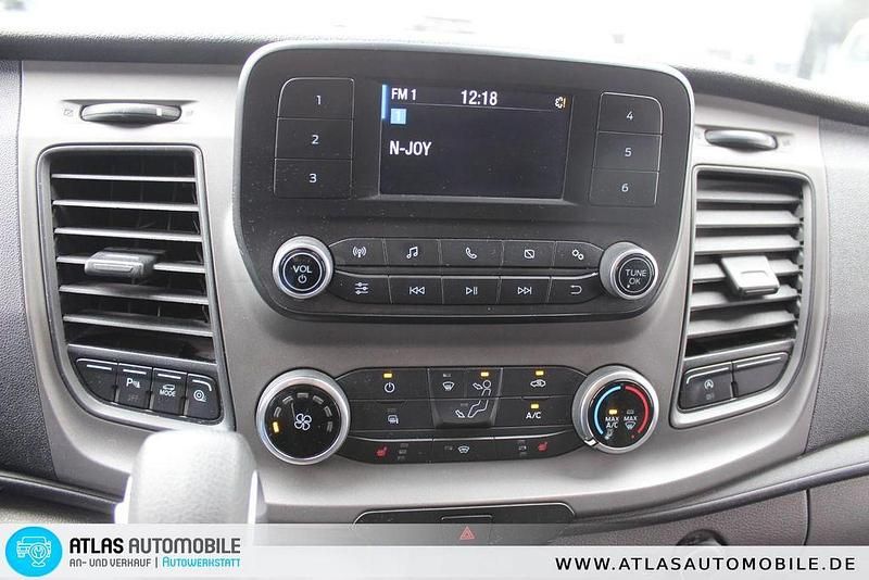 Gebraucht Ford Transit Custom 170 PS (125 kW) 2021 Weiß Van / Kleinbus