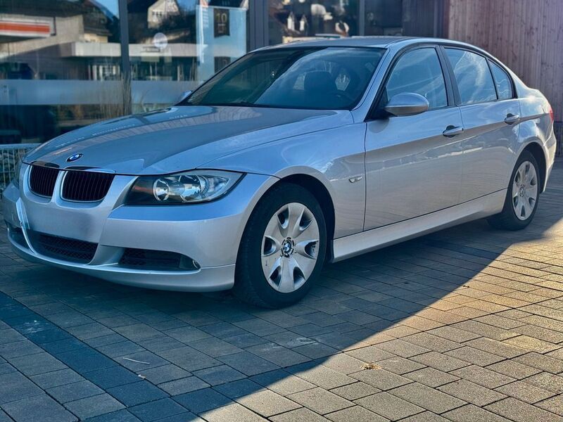Gebraucht BMW 320 Advantage 150 PS (110 kW) 2007 Silber Limousine