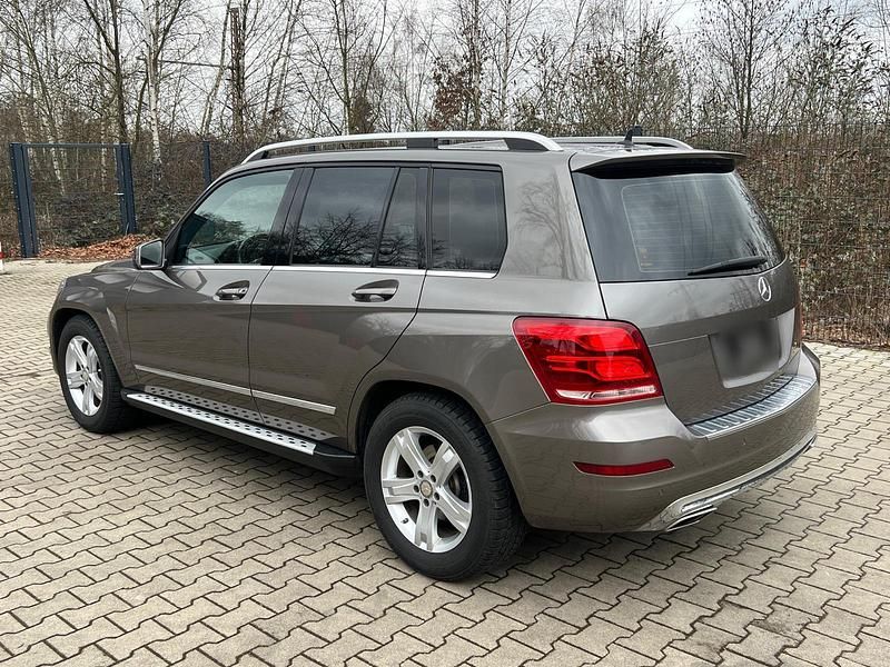 Gebraucht Mercedes GLK250 204 PS (150 kW) 2014 Andere farben SUV