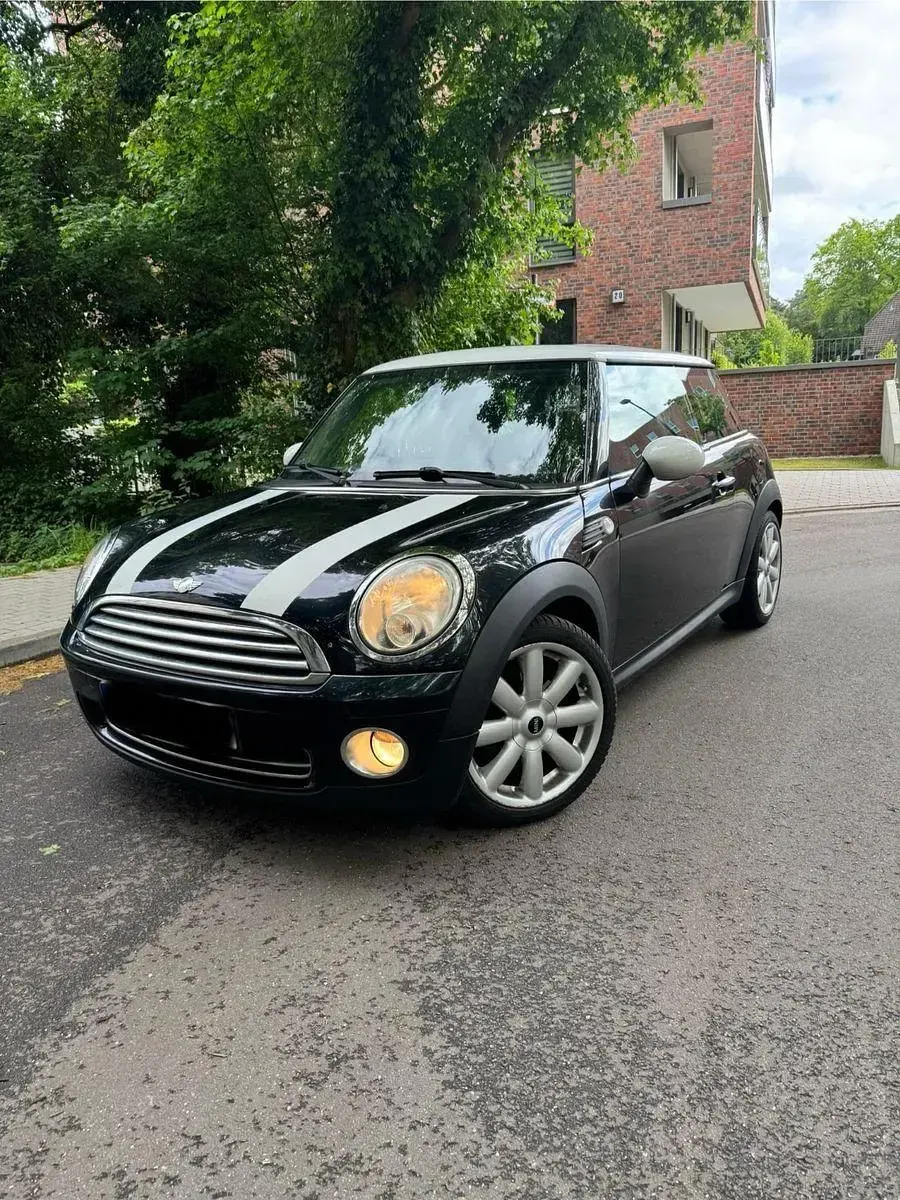 Käytetty Mini Cooper 120 HP (88 kW) 2007 Musta Viistoperä