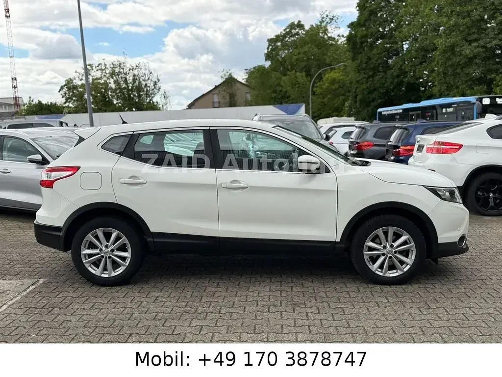 Gebraucht Nissan Qashqai Acenta 116 PS (85 kW) 2016 Weiß SUV