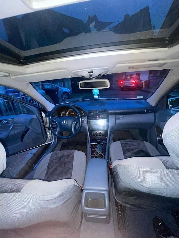 Gebraucht Mercedes C180 129 PS (94 kW) 2001 Silber Limousine