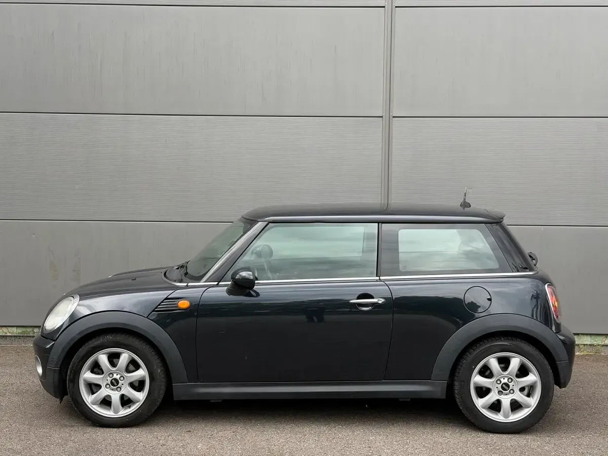 Käytetty Mini Cooper Coupé 120 HP (88 kW) 2007 Sininen Coupe - kaksiovinen