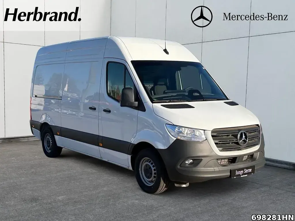 Gebraucht Mercedes Sprinter 114 PS (83 kW) 2026 Weiß Van