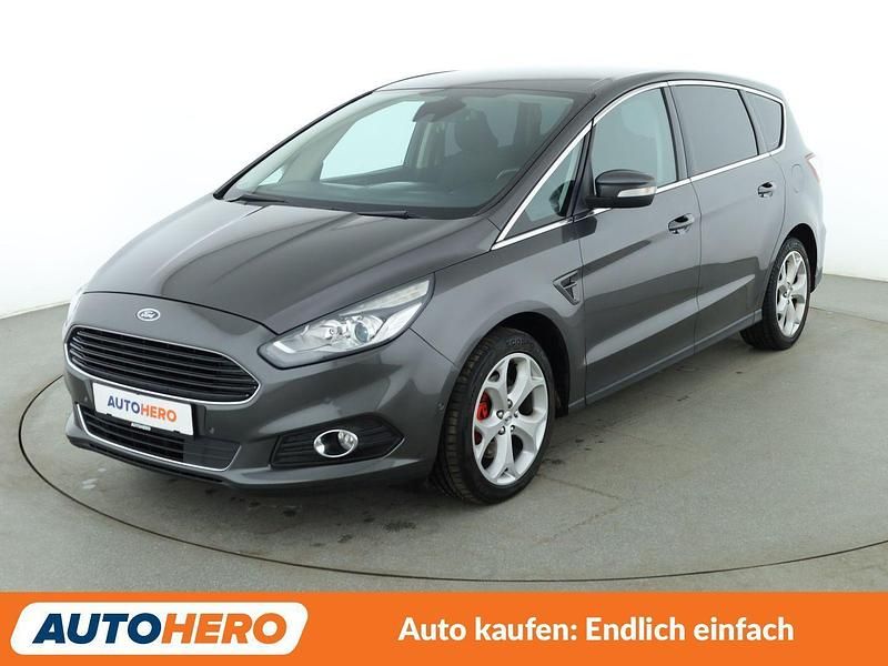 Gebraucht Ford S-MAX Titanium 179 PS (131 kW) 2016 Grau Van / Kleinbus