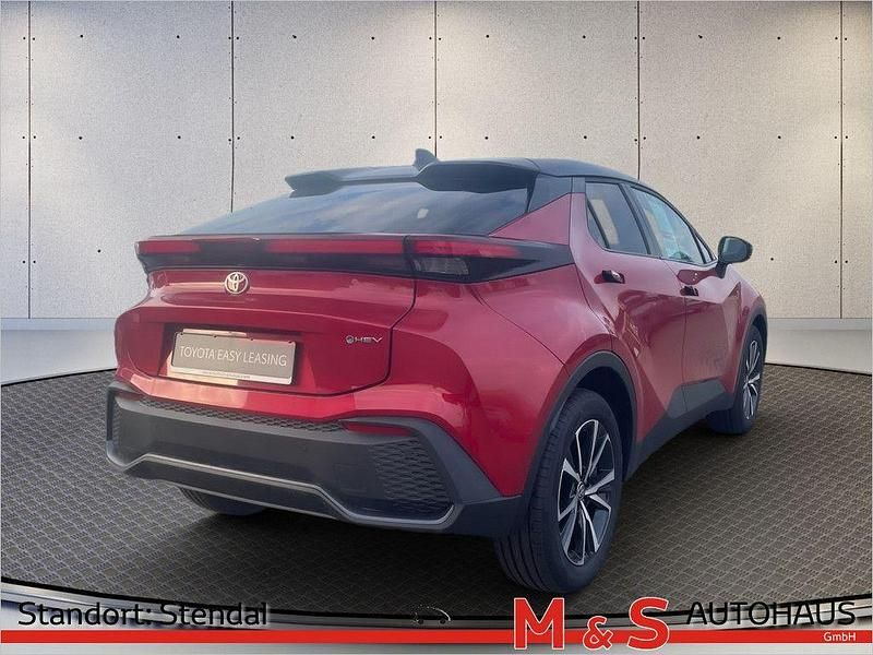 Neu Toyota C-HR Team 140 PS (102 kW) 2025 Rot SUV