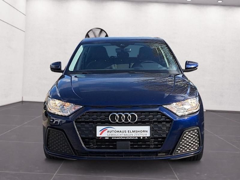 Gebraucht Audi A1 Sportback Basis 95 PS (69 kW) 2024 Navarrablau metallic Kleinwagen