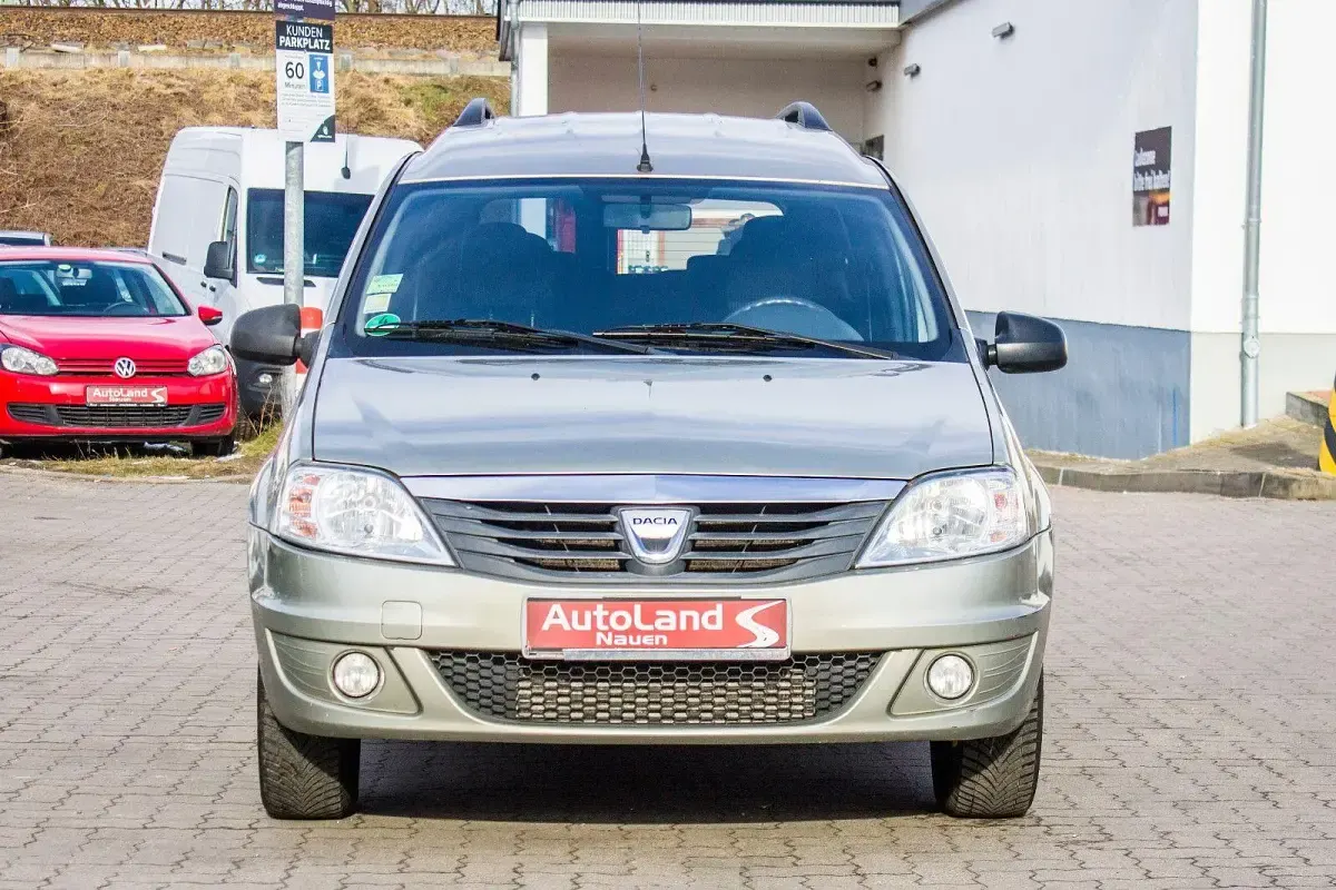 Gebraucht Dacia Logan MCV Ambiance 86 PS (63 kW) 2010 Grau Kombi