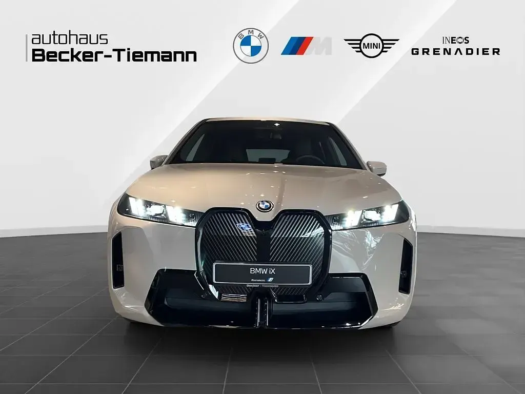 Neu BMW iX Exclusive 300 kW (408 PS) 2026 Beige SUV