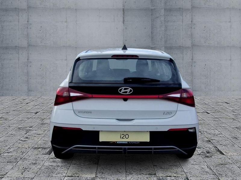 Neu Hyundai i20 Select 79 PS (58 kW) 2025 Weiß Limousine