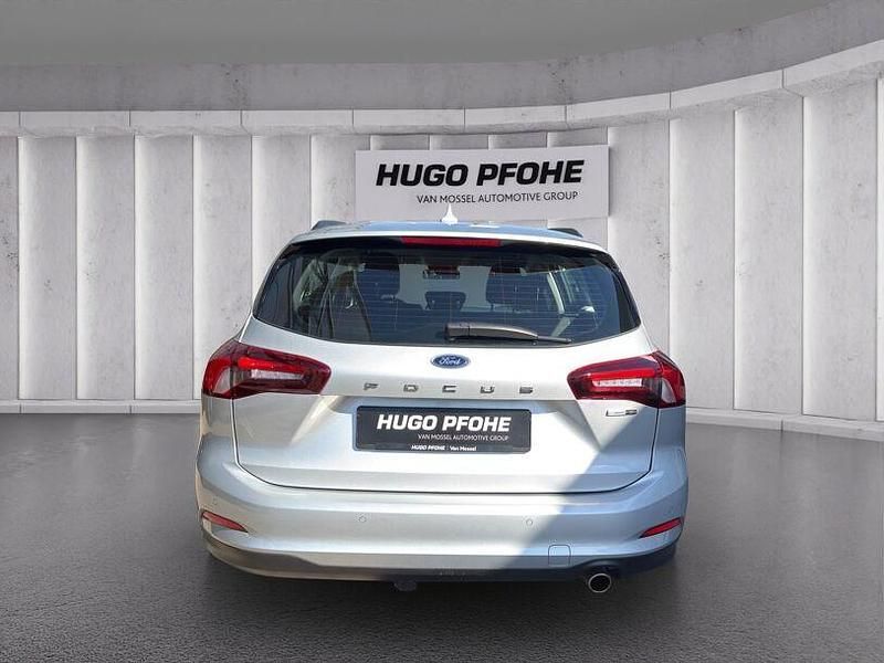 Gebraucht Ford Focus Cool & Connect 125 PS (91 kW) 2022 Silber Kombi