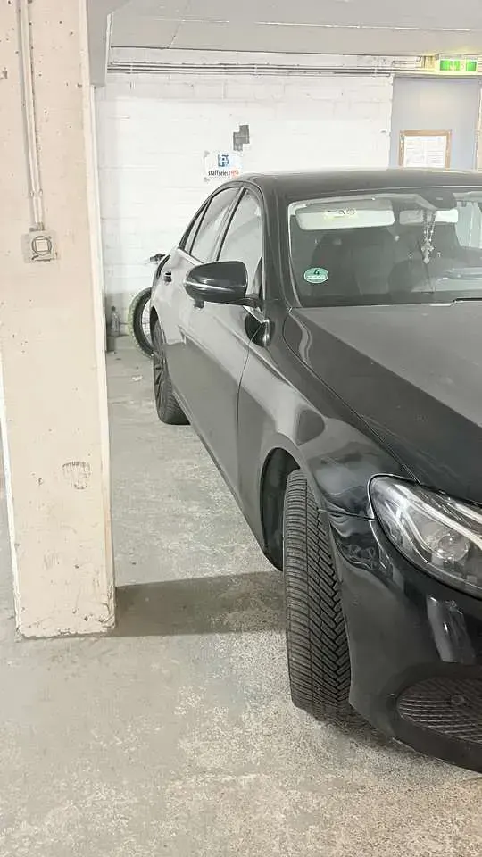 Gebraucht Mercedes E200 150 PS (110 kW) 2016 Schwarz Limousine