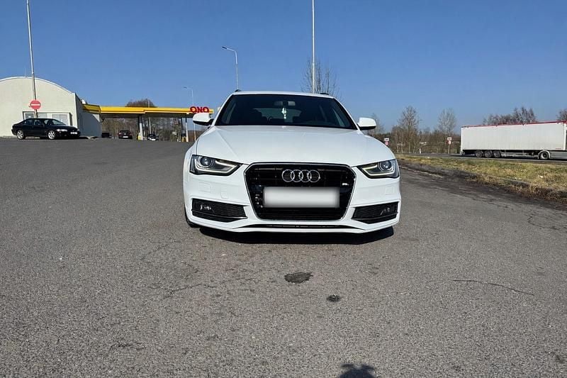 Gebraucht Audi A4 S-Line 177 PS (130 kW) 2012 Weiß Kombi