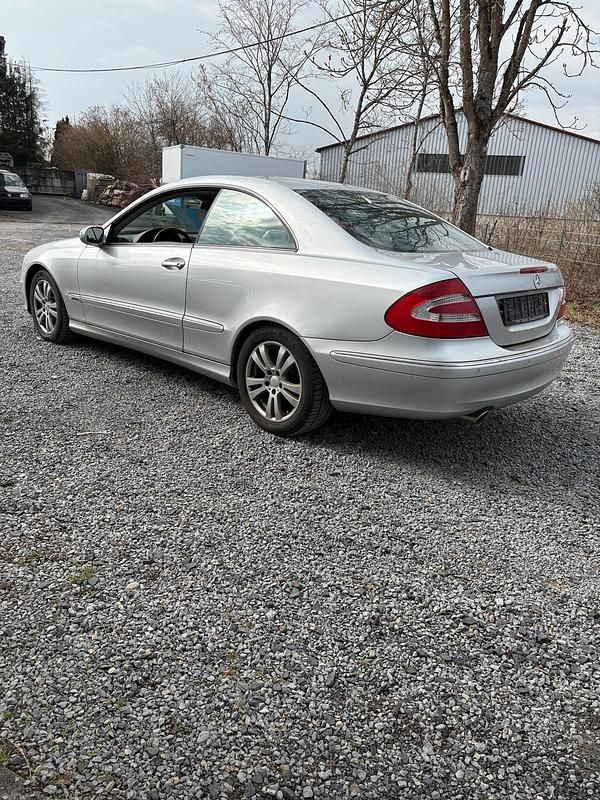 Gebraucht Mercedes CLK240 Elegance 170 PS (125 kW) 2003 Coupé