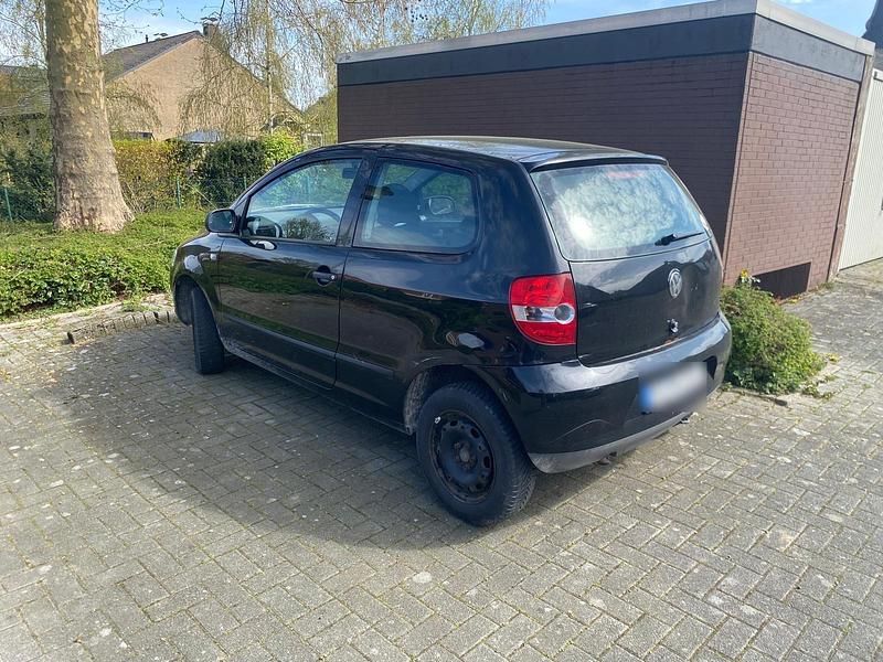 Gebraucht VW Fox 54 PS (39 kW) 2007 Schwarz Kleinwagen