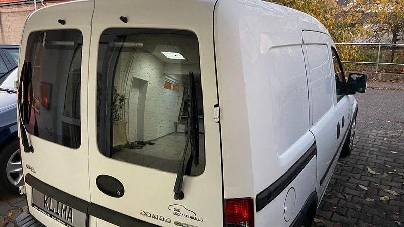 Gebraucht Opel Combo 94 PS (69 kW) 2009 Weiß Van / Kleinbus