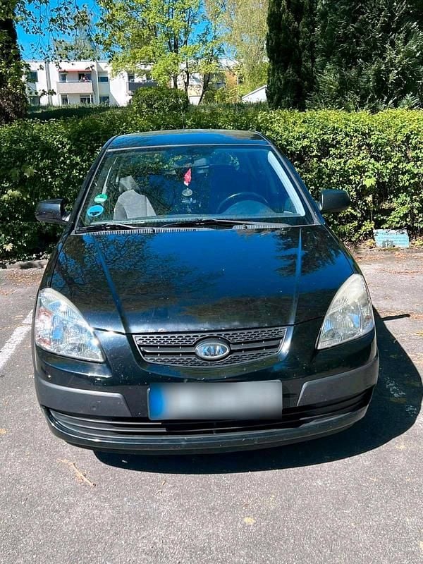 Second-hand Kia Rio 97 CP (71 kW) 2009 Negru Hatchback