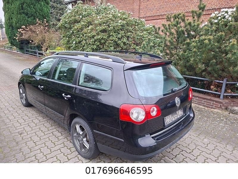 Gebraucht VW Passat Trendline 140 PS (102 kW) 2010 Schwarz Kombi