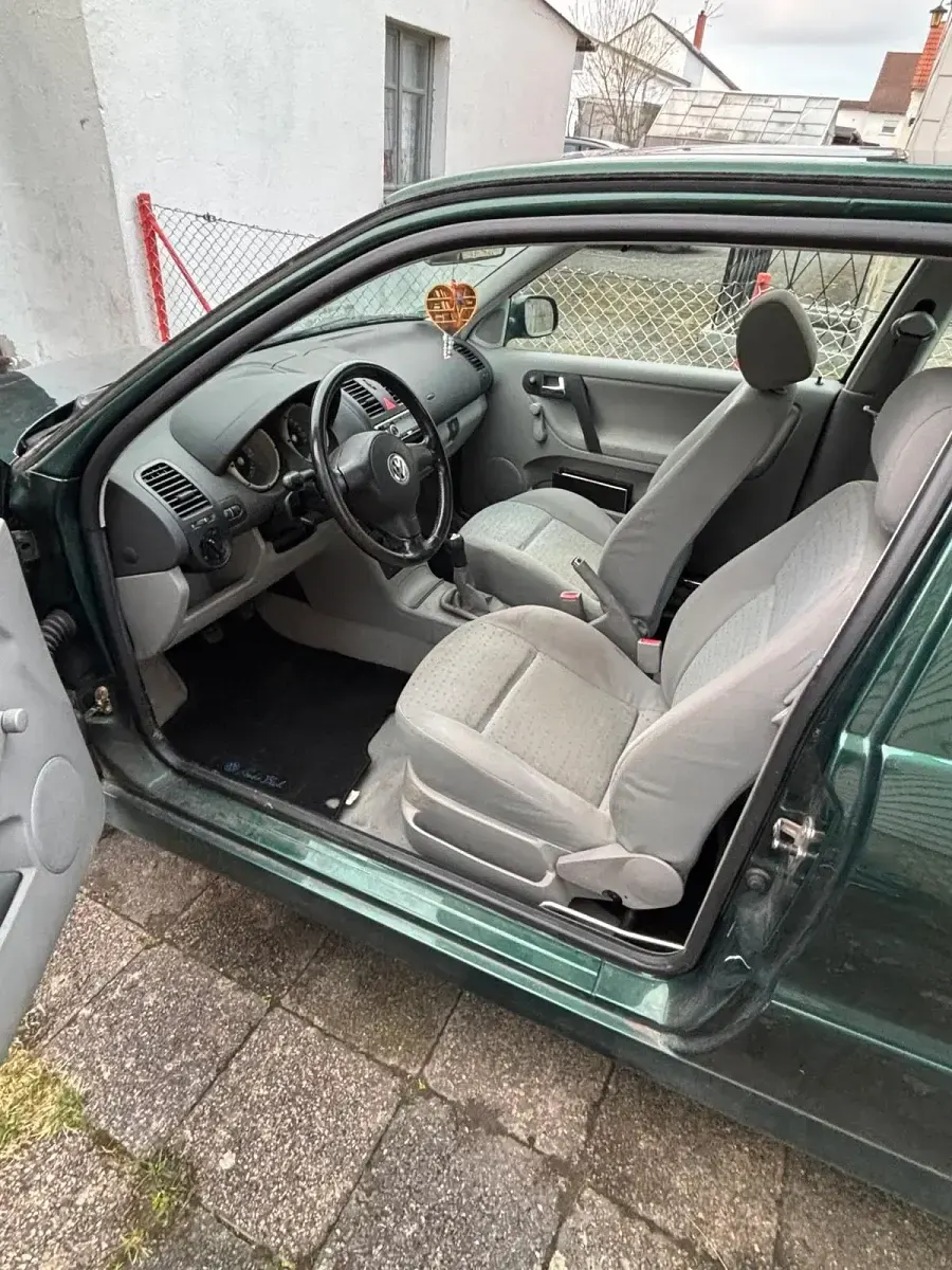 Gebraucht VW Polo 50 PS (36 kW) 2001 Grün Limousine