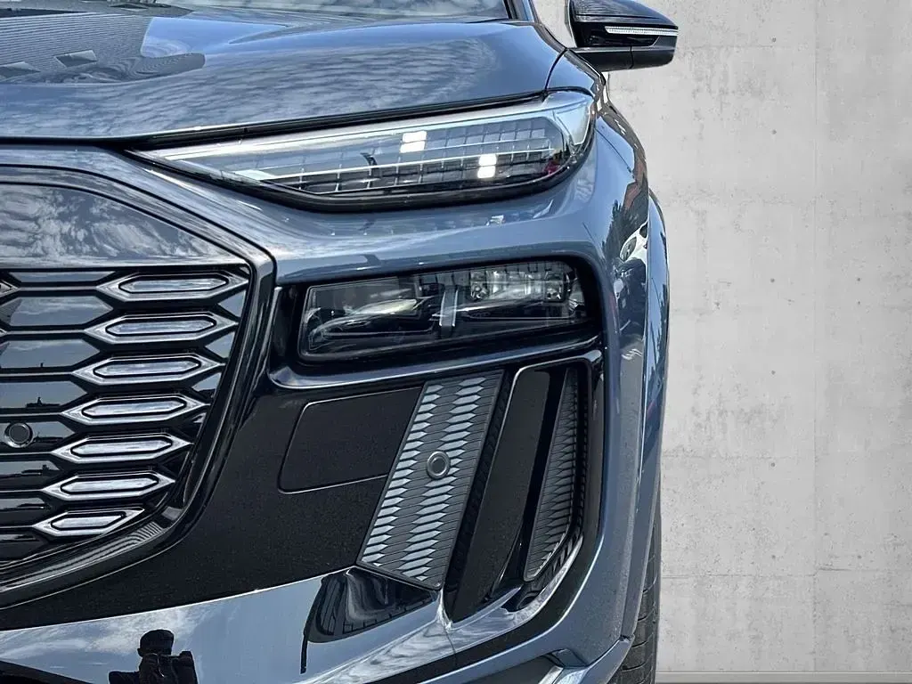 Neu Audi Q6 Sportback e-tron S-Line 225 kW (306 PS) 2026 Schwarz SUV