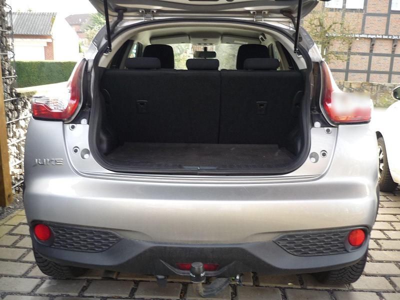 Gebraucht Nissan Juke N-Connecta 110 PS (80 kW) 2017 Silber SUV