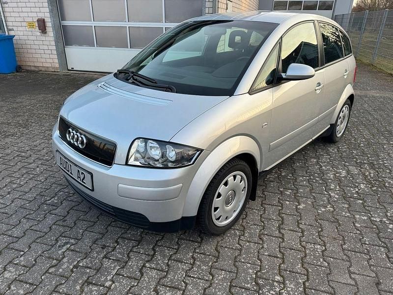 Gebraucht Audi A2 Design 75 PS (55 kW) 2003 Silber Kleinwagen
