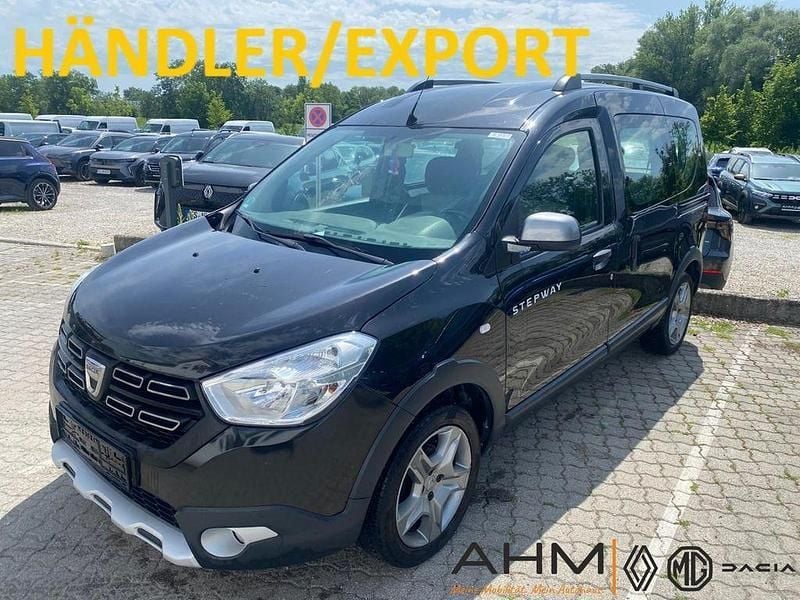 Schwarz Gebraucht 2019 Dacia Dokker Stepway Van | 7.500 € (Superpreis) - Bild 1/4