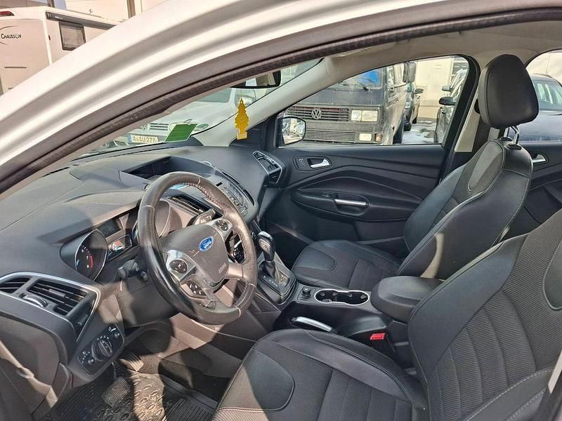 Gebraucht Ford Kuga Titanium 182 PS (133 kW) 2013 Weiß SUV
