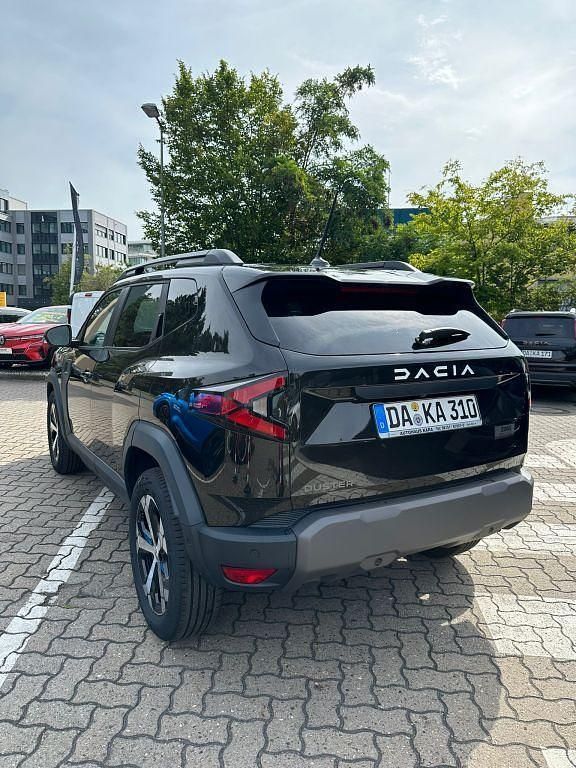 Gebraucht Dacia Duster Journey 131 PS (96 kW) 2024 Schwarz (perlmuttschwarzmetallic) SUV