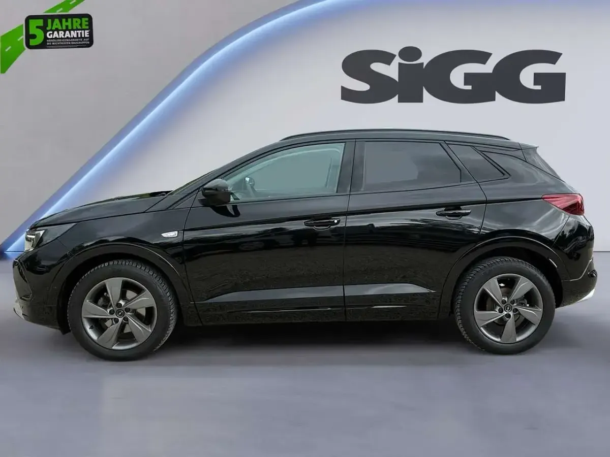 Gebraucht Opel Grandland X 131 PS (96 kW) 2024 Schwarz perla SUV