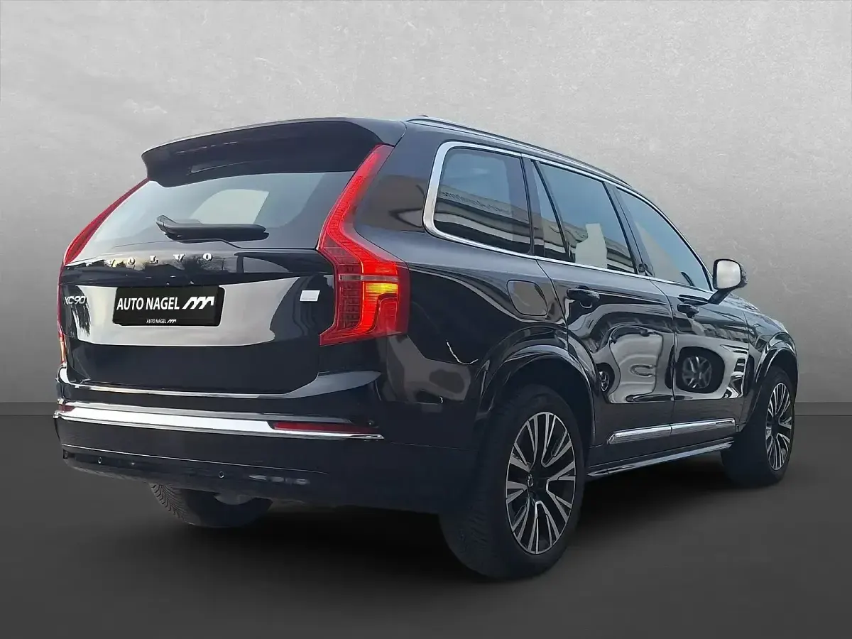 Second-hand Volvo XC90 Ultimate 455 CP (334 kW) 2023 Negru SUV
