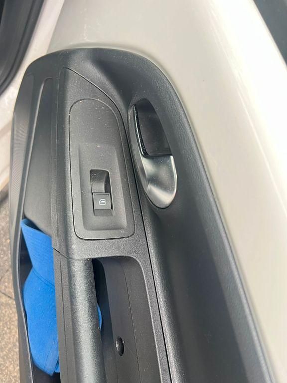Weiß Gebraucht 2013 VW up! Kleinwagen | 4.300 € (Superpreis) - Bild 1/4