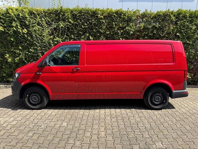 Second-hand VW Transporter 102 CP (75 kW) 2016 Roșu Van