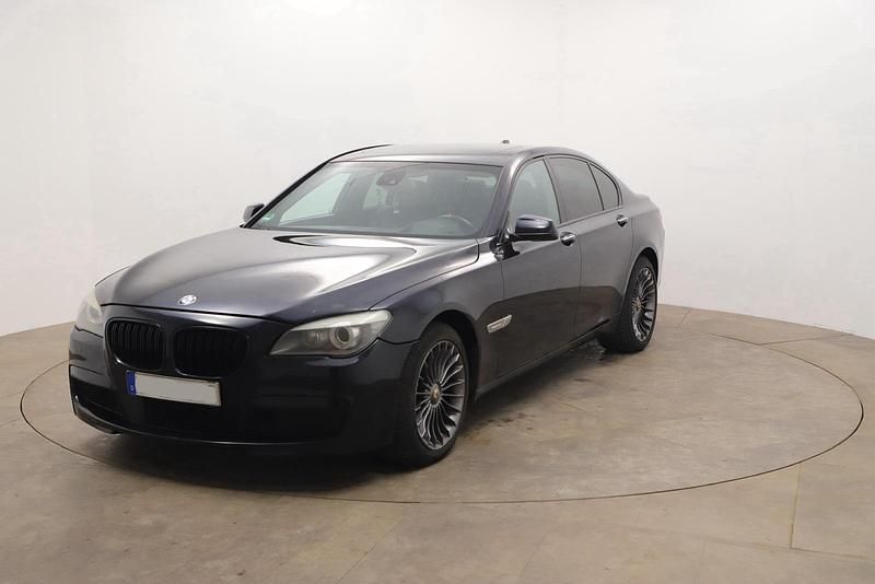 Schwarz Gebraucht 2011 BMW 740 M Sport Limousine | 12.000 € (Guter Preis) - Bild 1/4