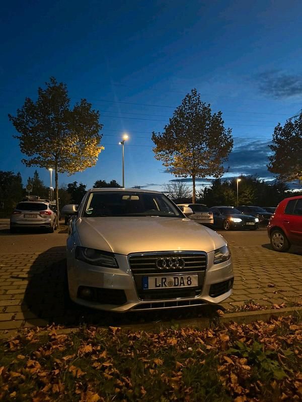 Gebraucht Audi A4 Attraction 160 PS (117 kW) 2009 Silber Limousine