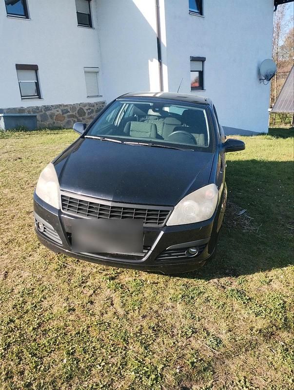 Gebraucht Opel Astra 140 PS (102 kW) 2006 Schwarz Limousine