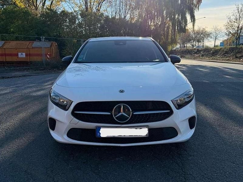 Gebraucht 2018 Mercedes A220 Progressive Limousine | 26.800 € (Teuer) - Bild 1/4