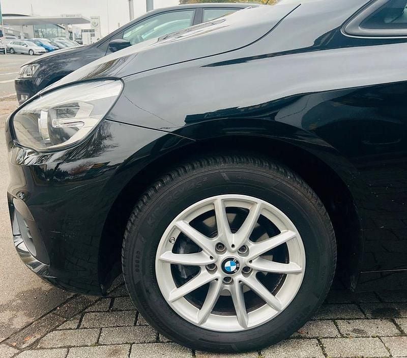Gebraucht BMW 216 Active Tourer Advantage 102 PS (75 kW) 2016 Schwarz Van / Kleinbus