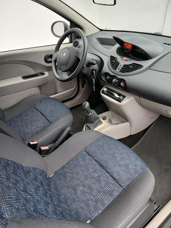 Gebraucht Renault Twingo 58 PS (42 kW) 2009 Rot Kleinwagen