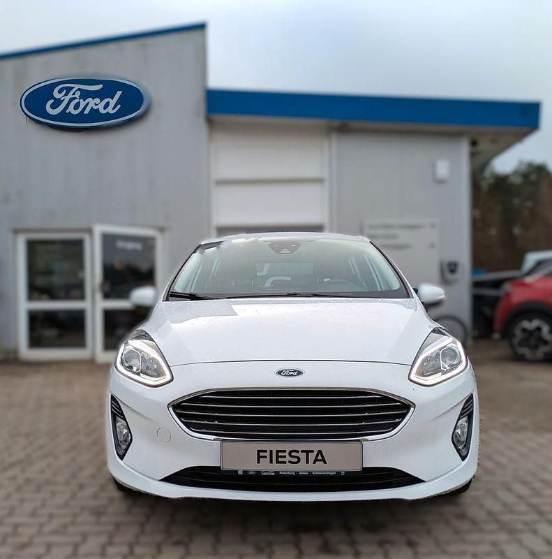 Gebraucht Ford Fiesta Titanium 95 PS (69 kW) 2020 Weiß Limousine