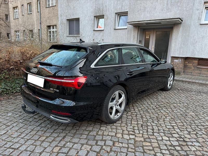 Gebraucht Audi A6 Basis 245 PS (180 kW) 2019 Schwarz Kombi