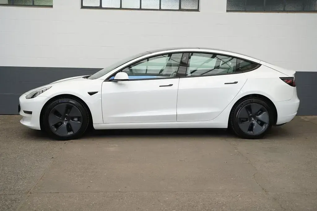 Gebraucht Tesla Model 3 Long Range AWD 366 kW (498 PS) 2022 Weiß Limousine