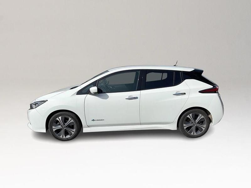 Gebraucht Nissan Leaf N-Connecta 110 kW (150 PS) 2018 Weiß Kleinwagen