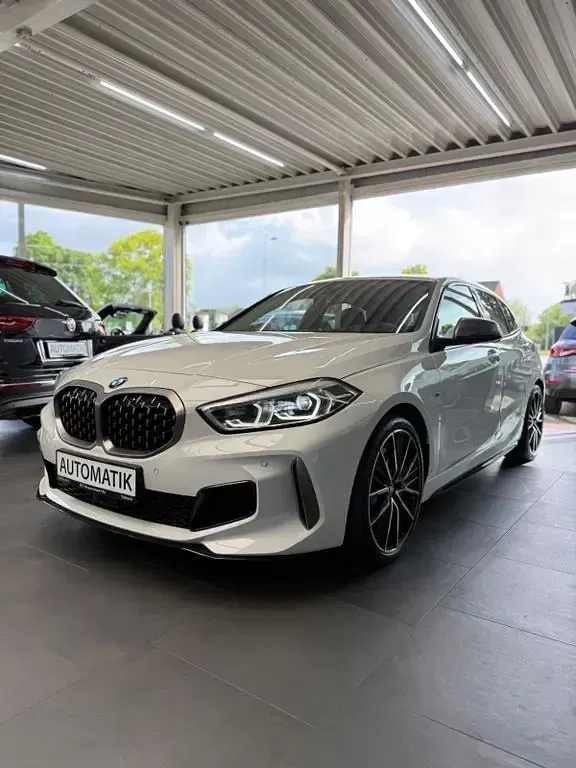 Gebraucht BMW M135 Performance 306 PS (225 kW) 2020 Weiß Kleinwagen