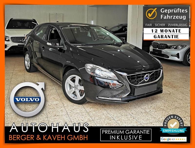 Schwarz Gebraucht 2014 Volvo V40 You! Kombi | 10.420 € (Fairer Preis) - Bild 1/3