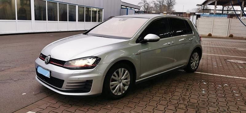Gebraucht VW Golf VII GTI 220 PS (161 kW) 2016 Silber Limousine