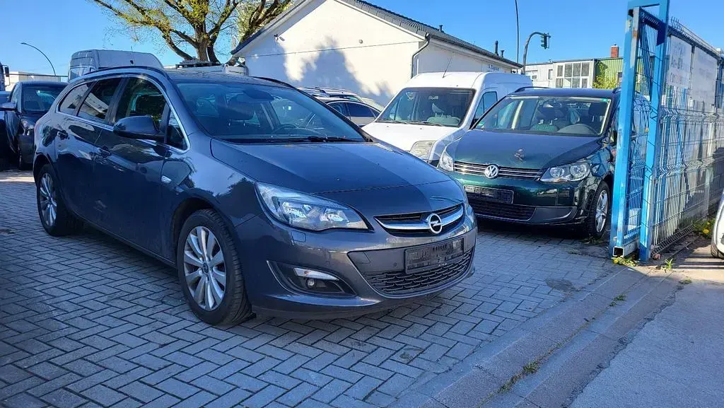 Second-hand Opel Astra 110 CP (80 kW) 2015 Gri Berlinǎ